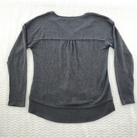Sanctuary Gray V-Open Chiffon Mock Layer Bottom Sweater Lightweight Womens Small - Picture 2 of 10